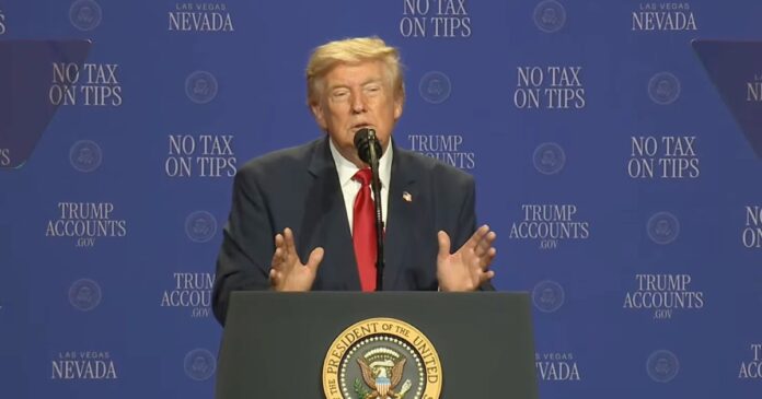 El presidente Donald Trump acusó a México, Canadá y otros países de haber perjudicado durante años a Estados Unidos mediante sus políticas arancelarias. Foto: YouTube White House