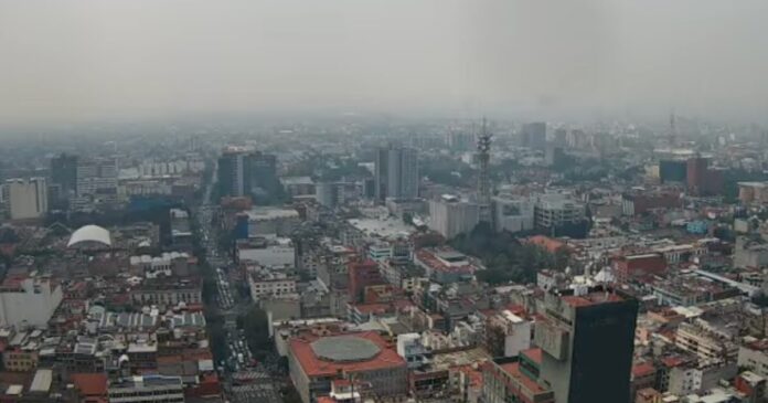 La CAMe activó la Fase 1 de Contingencia Ambiental por ozono tras registrarse niveles elevados de contaminación en la Ciudad de México y zona metropolitana. Foto: Webcams de México