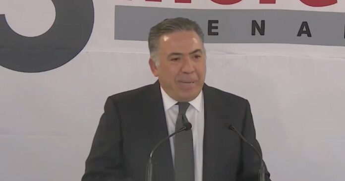 El senador Enrique Inzunza reapareció en el Senado tras 124 días de ausencia. Foto: @politicomx captura pantalla