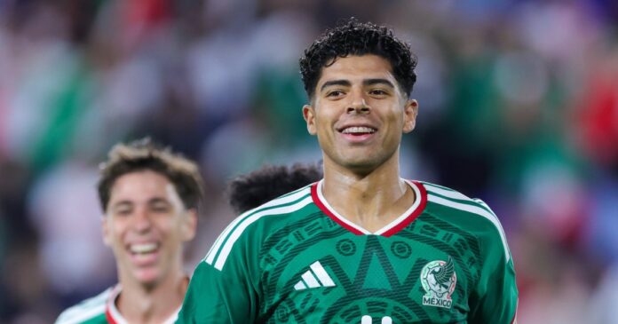 Víctor Guzmán marcó de cabeza el gol con el que México empató 1-1 ante Perú en Nueva Jersey. Foto: X @miseleccionmx
