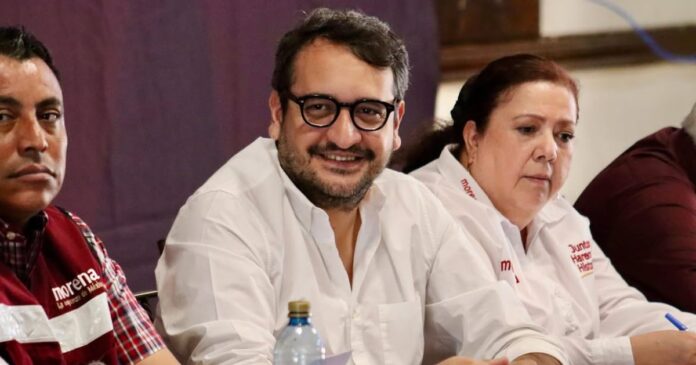 Andrés Manuel López Beltrán en una conferencia de prensa de Morena. Foto: Instagram andresmanuellopezbeltran_/Archivo