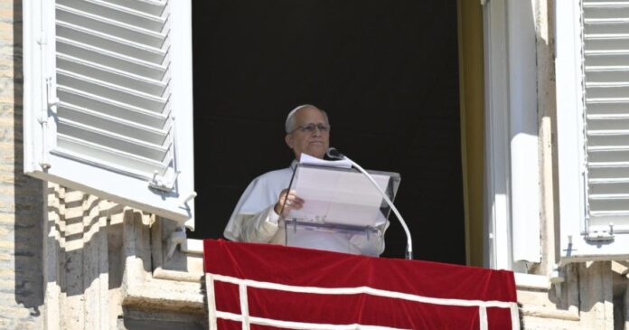 El papa León XIV anunció que se someterá a una operación para extirpar un nódulo pulmonar, a pocas semanas de su viaje apostólico por Sudamérica. Foto: Vaticano